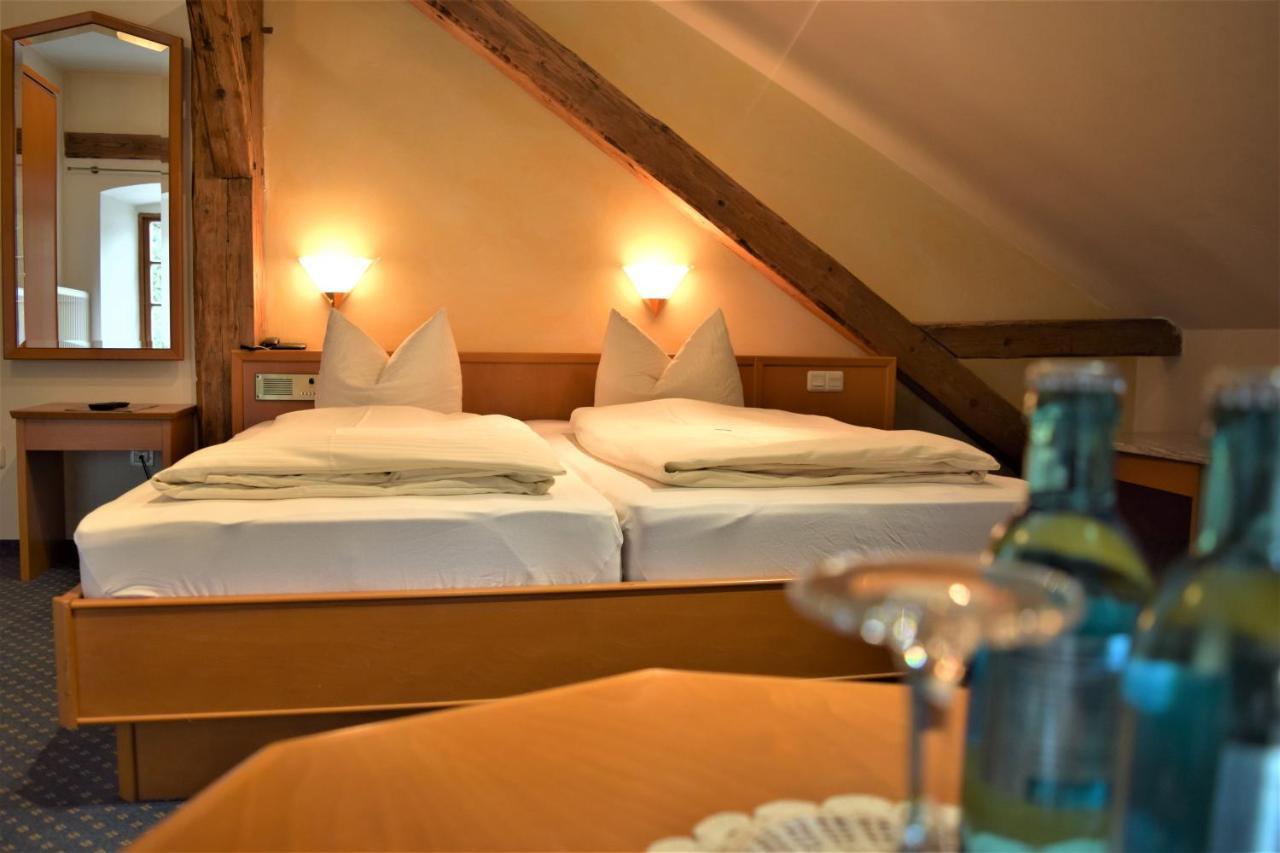 Hotel Zum Braeu Kinding Bagian luar foto