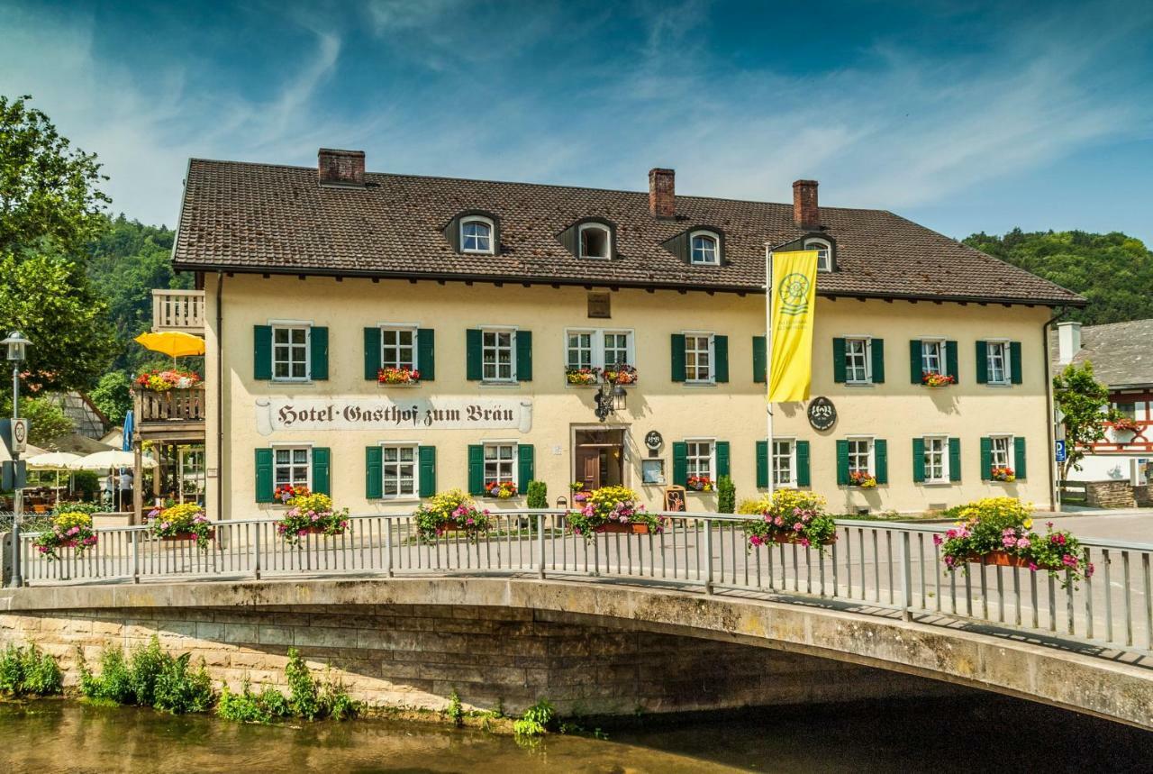 Hotel Zum Braeu Kinding Bagian luar foto