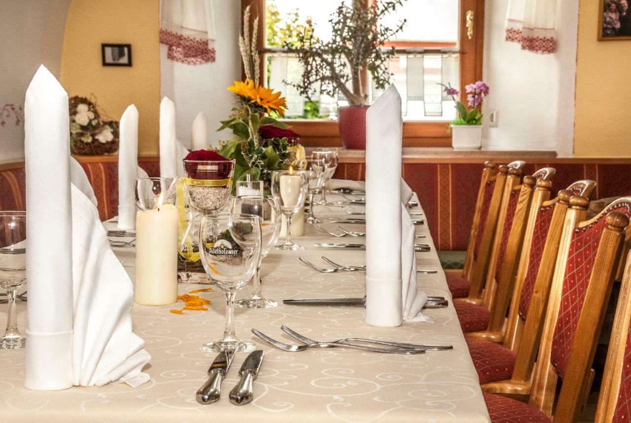Hotel Zum Braeu Kinding Bagian luar foto