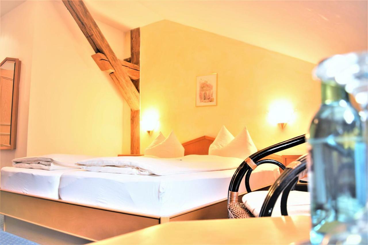 Hotel Zum Braeu Kinding Bagian luar foto