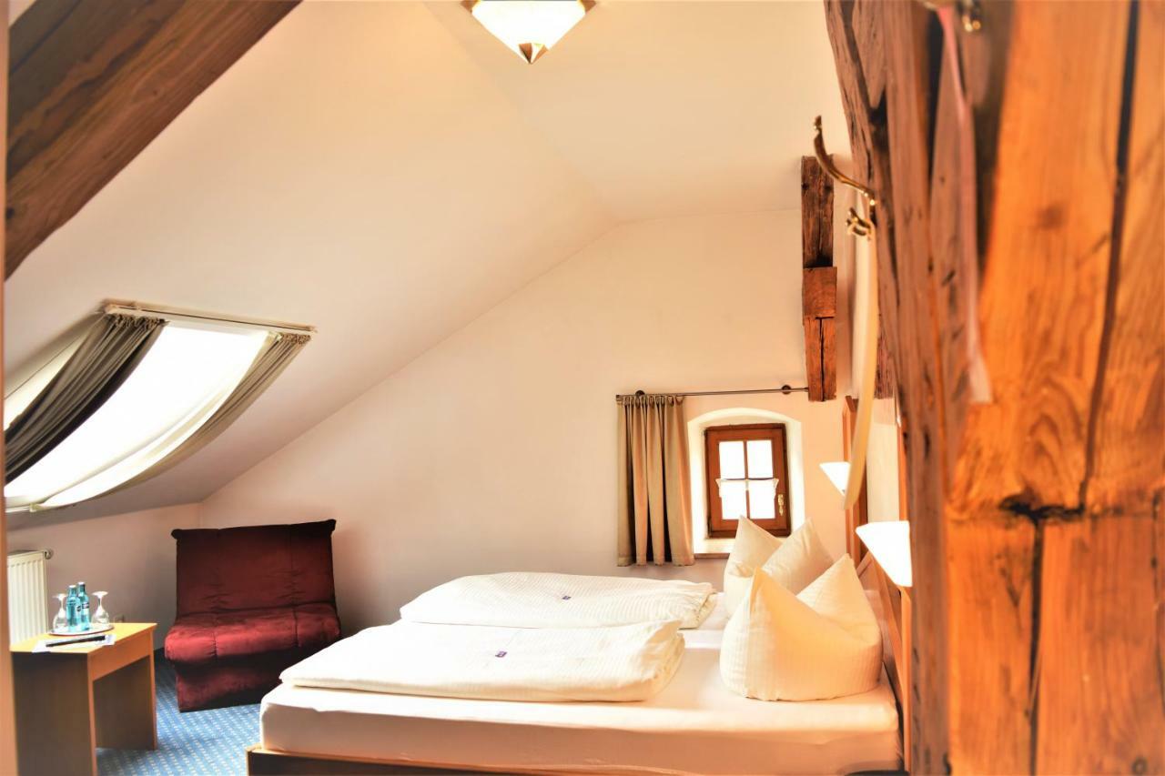 Hotel Zum Braeu Kinding Bagian luar foto